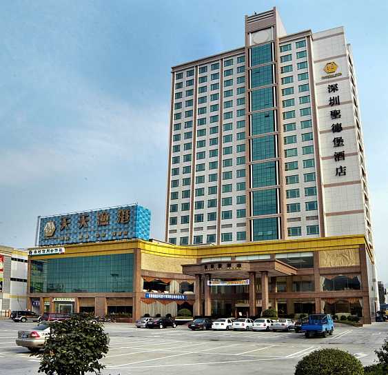 深圳圣德堡酒店是 60000 风量油烟净化器